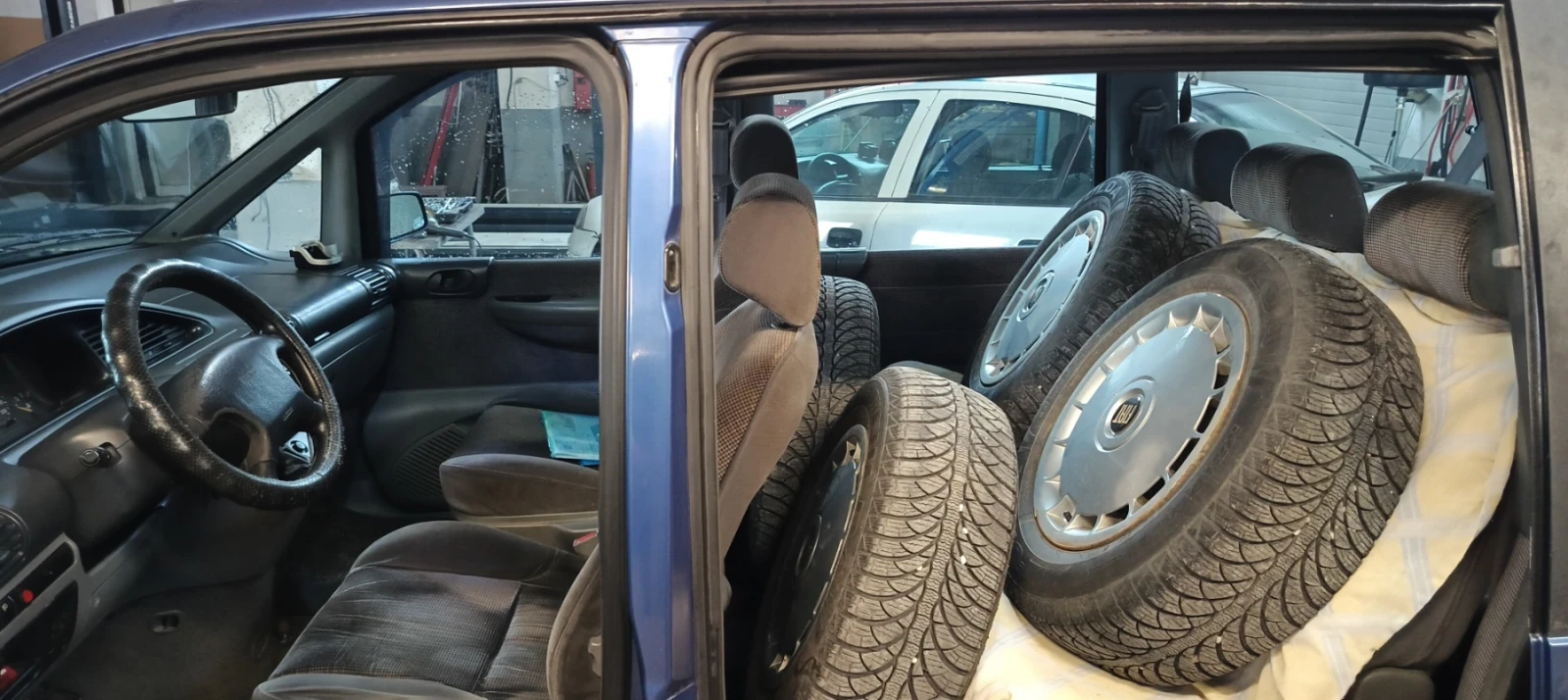 Fiat Ulysse 1.9TDi Идеално състояние!Сервизен!, снимка 10 - Автомобили и джипове - 54624757