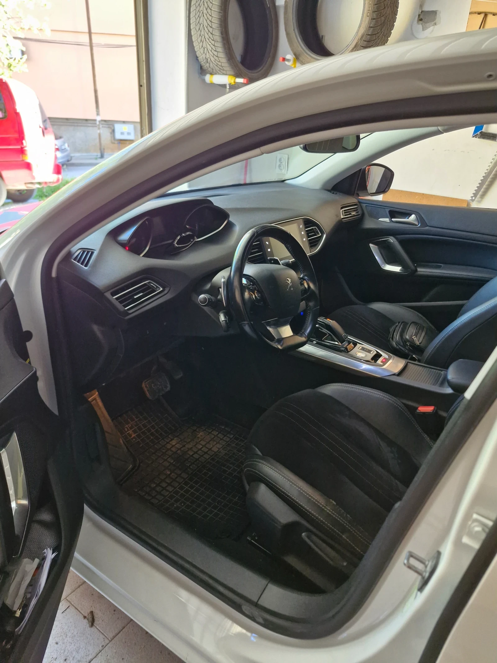 Peugeot 308, снимка 8 - Автомобили и джипове - 54739401