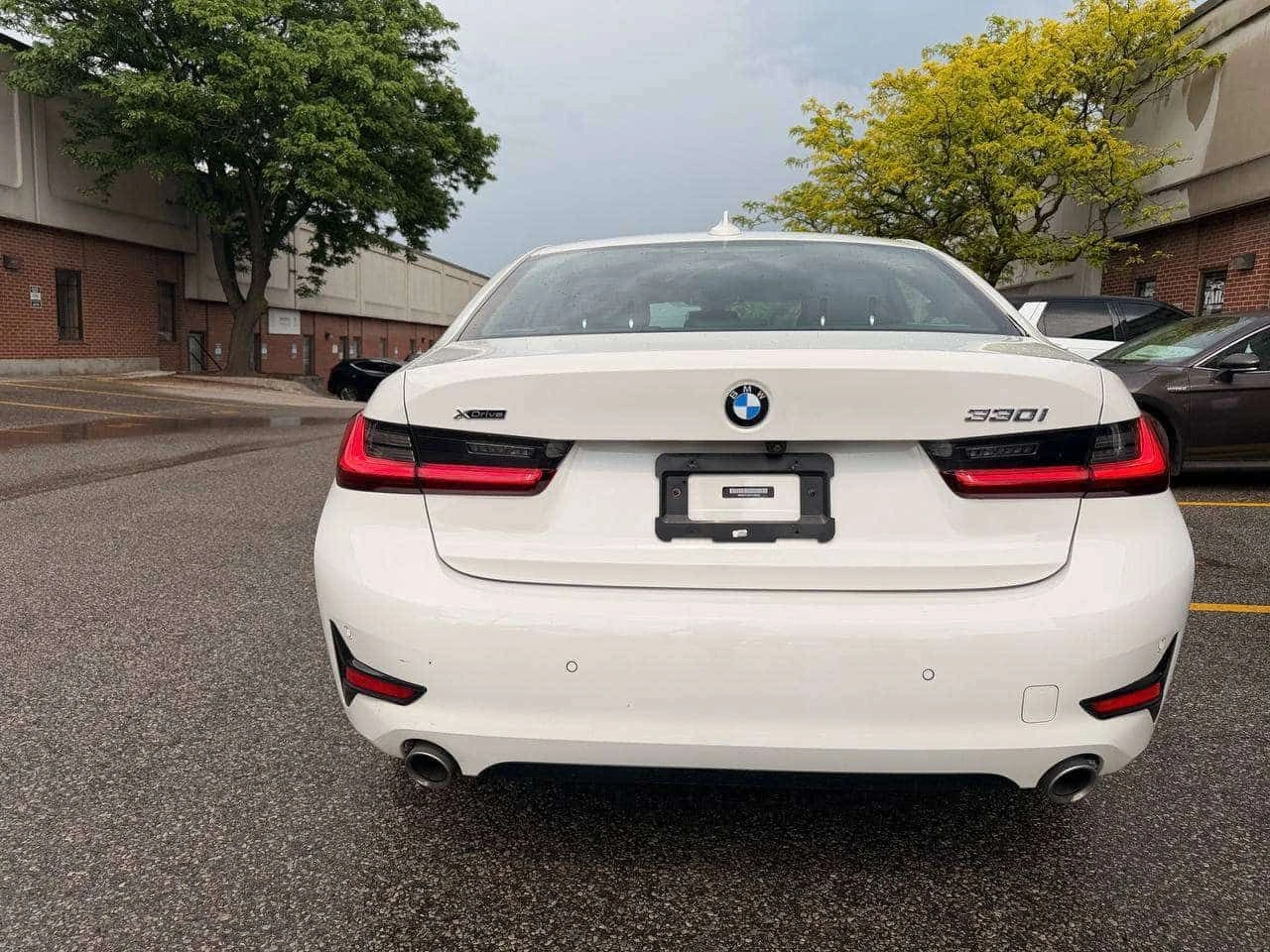 BMW 330 * 330i xDrive Sedan * CARFAX * ЦЕНА ДО БГ, снимка 4 - Автомобили и джипове - 54896767
