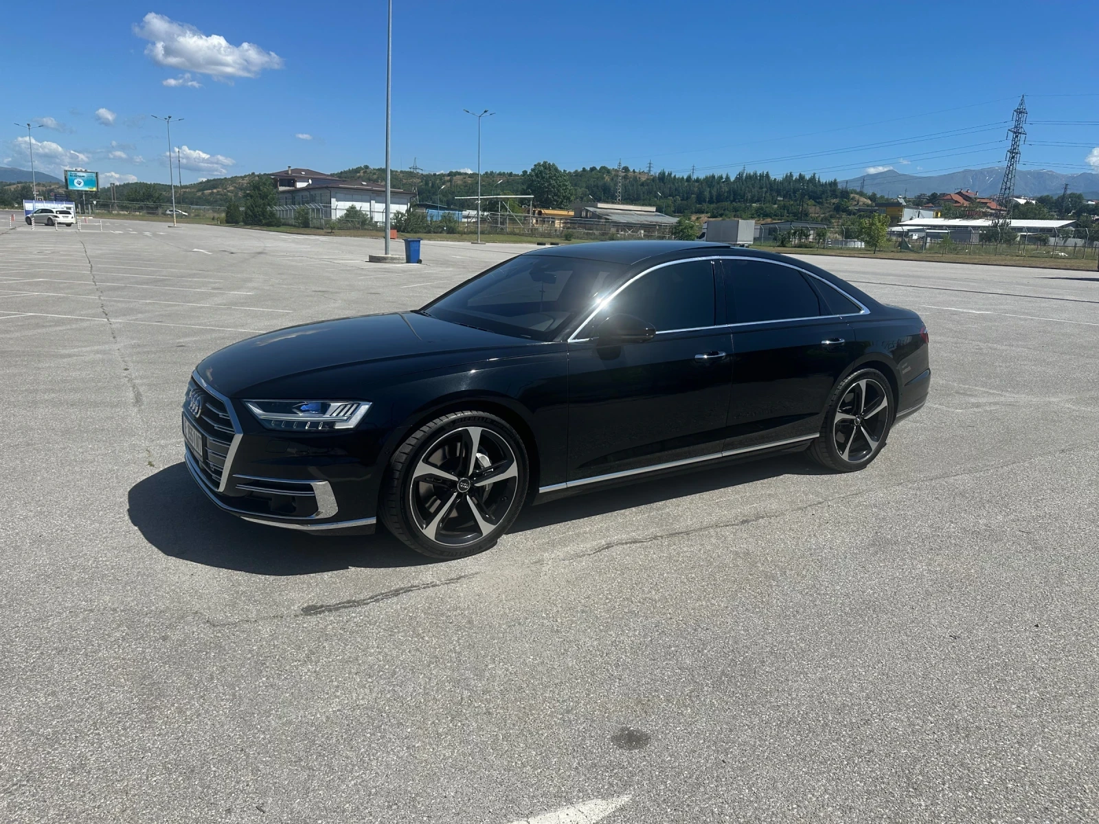 Audi A8 5.0TFSI, снимка 3 - Автомобили и джипове - 54900039