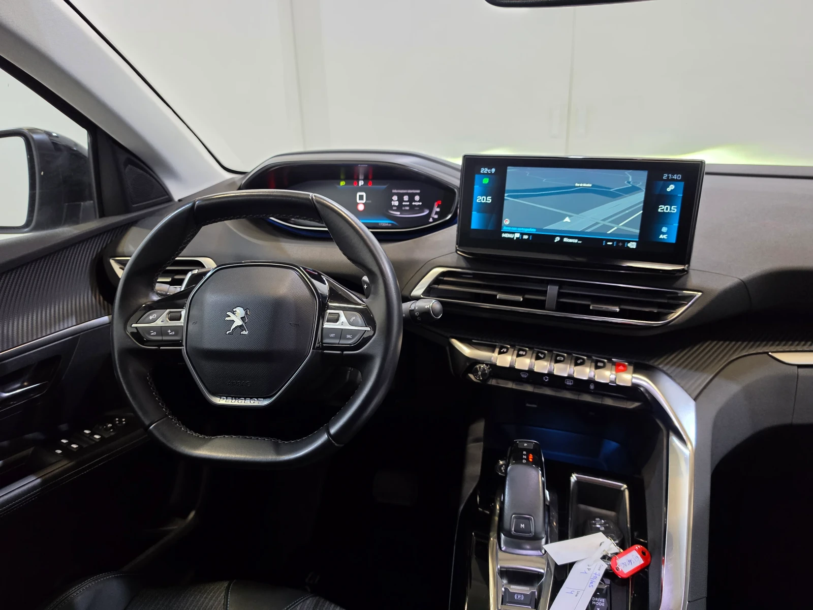 Peugeot 3008 1.5 BlueHDI Allure Aut. LED I-Cockpit, снимка 8 - Автомобили и джипове - 55136176