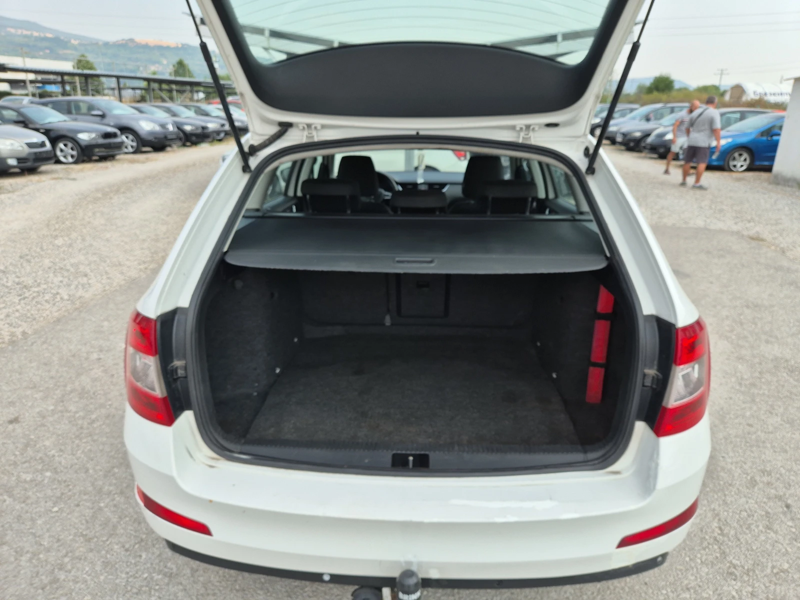 Skoda Octavia 2.0tdi 150 k автомат лед, снимка 15 - Автомобили и джипове - 55697855