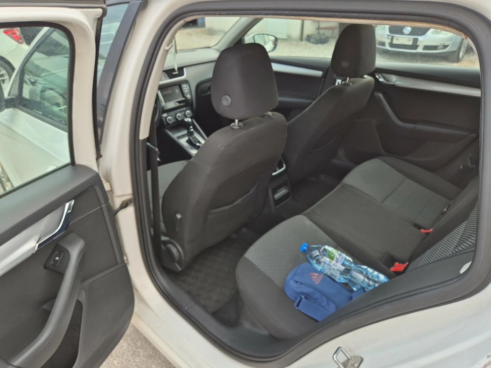 Skoda Octavia 2.0tdi 150 k автомат лед, снимка 16 - Автомобили и джипове - 55697855