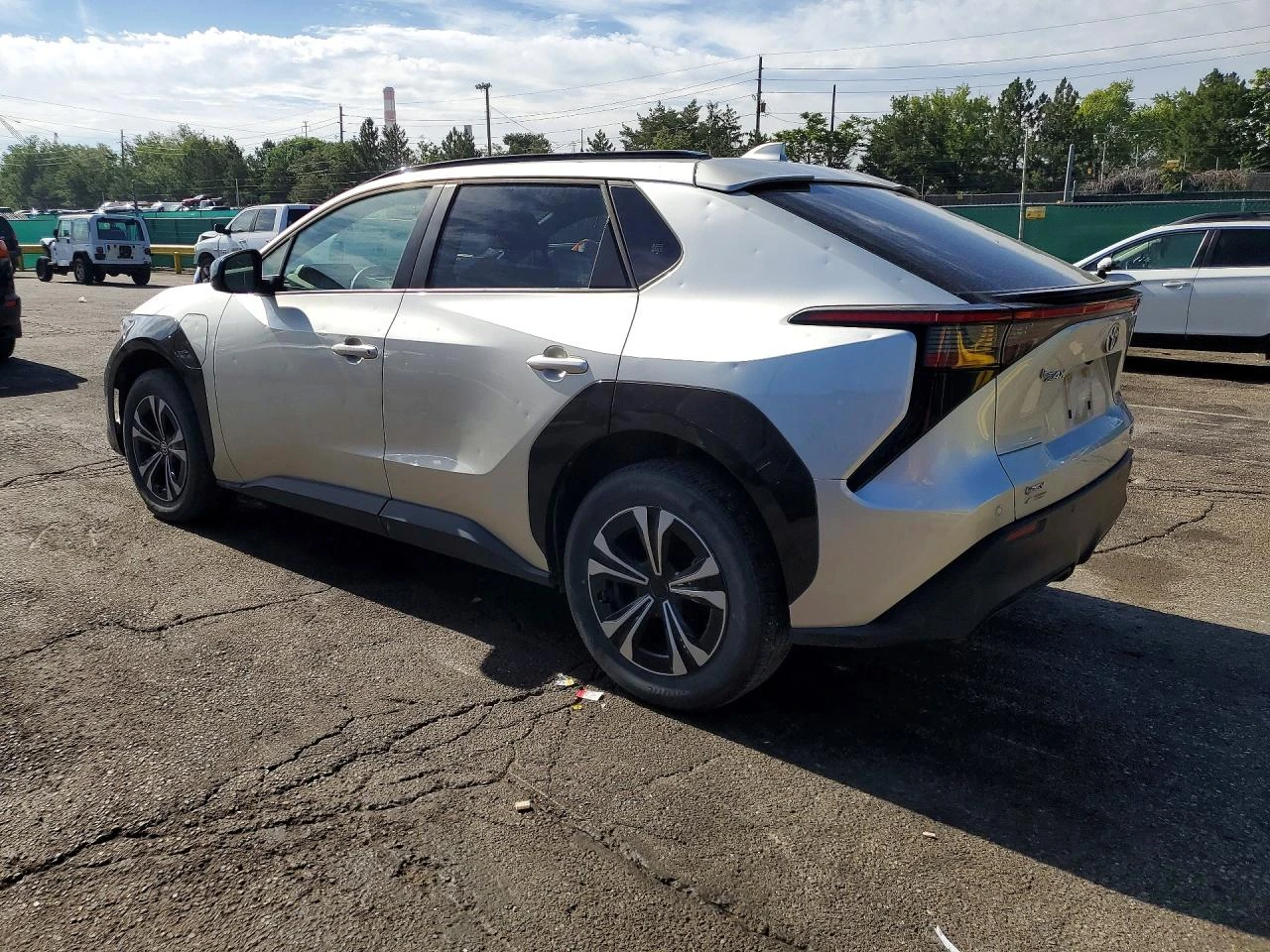 Toyota bZ4X XLE* 4X4* LONG RANGE* ����* ���������* ���� | Mobile.bg � ����������� 4