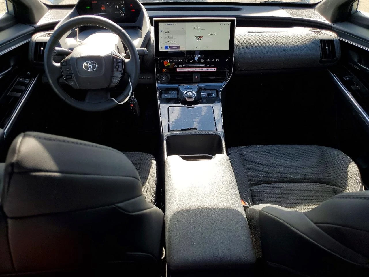 Toyota bZ4X XLE* 4X4* LONG RANGE* ����* ���������* ���� | Mobile.bg � ����������� 9