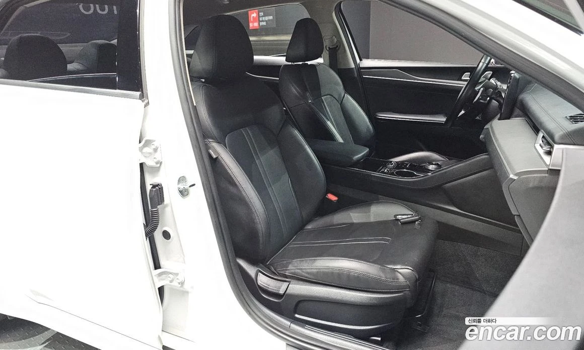 Kia K5 2.0 Trendy, снимка 16 - Автомобили и джипове - 56157277
