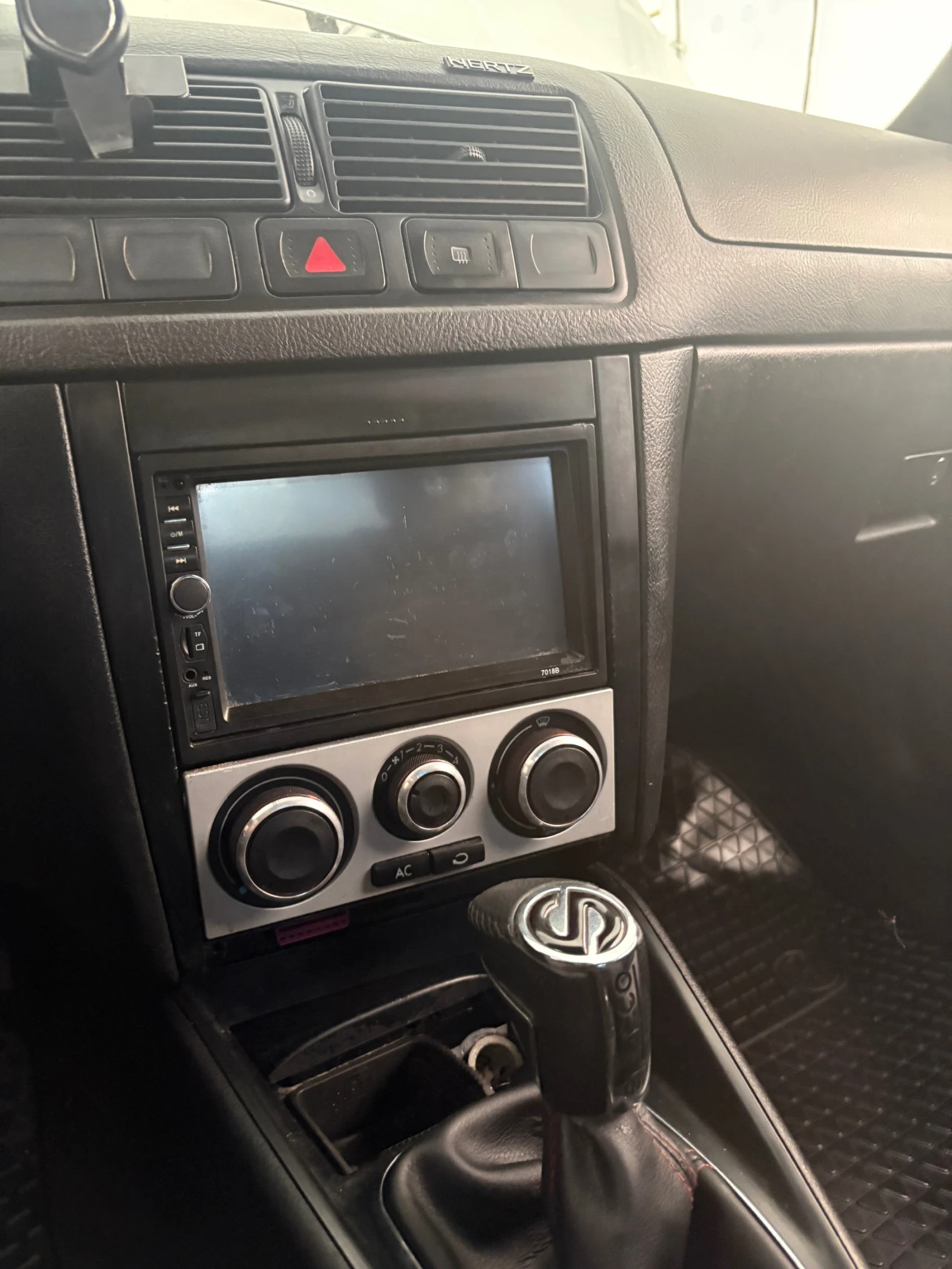 VW Golf 1.9TDI, снимка 12 - Автомобили и джипове - 56413114