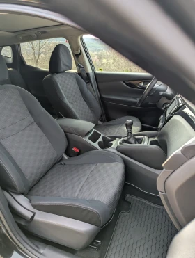 Nissan Qashqai 1.5 dci Acenta Premium 360  камера, снимка 9