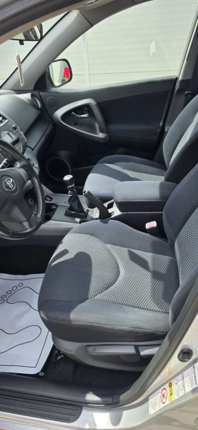 Toyota Rav4 2.2 D-4D / 6ск / 4x4, снимка 7