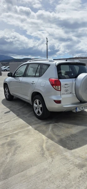 Toyota Rav4 2.2 D-4D / 6ск / 4x4, снимка 6