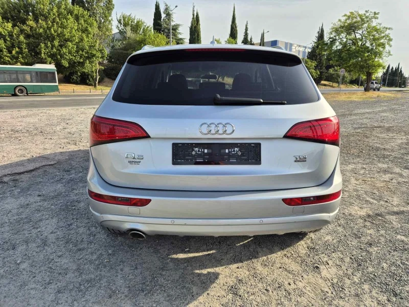 Audi Q5 2.0TDI Автомат, снимка 4 - Автомобили и джипове - 46437213