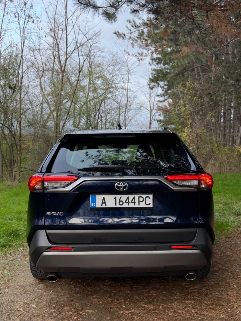 Toyota Rav4 2.0i-175hp AWD Active - Lane Assist/Distronic, снимка 8 - Автомобили и джипове - 52794189