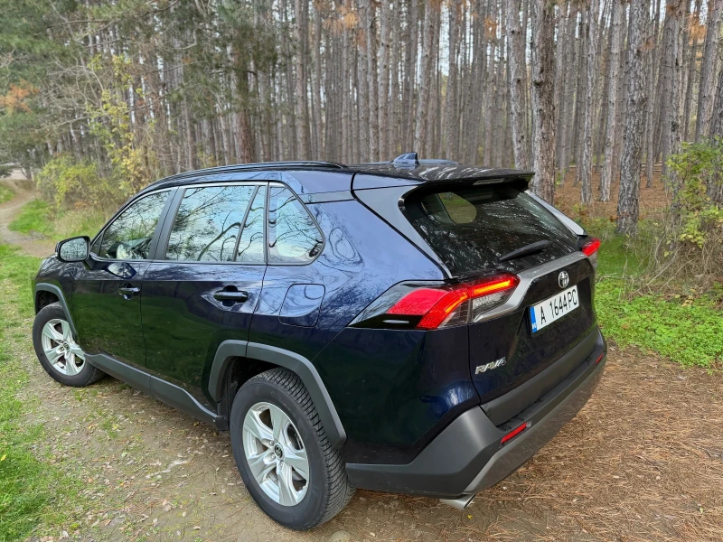 Toyota Rav4 2.0i-175hp AWD Active - Lane Assist/Distronic, снимка 5 - Автомобили и джипове - 52794189