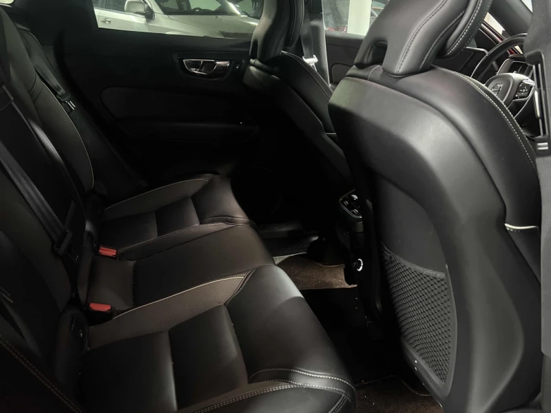 Volvo XC60 CARFAX* АВТОФИНАНСИРАНЕ БЕЗ ПЪРВОНАЧАЛНА ВНОСКА, снимка 12 - Автомобили и джипове - 52970548