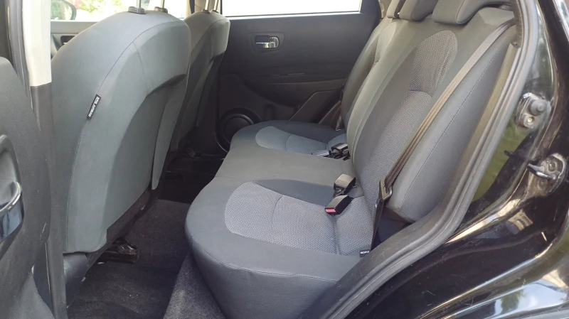 Nissan Qashqai 1.5 DCI-110 к.с EURO 5A, снимка 11 - Автомобили и джипове - 53235616