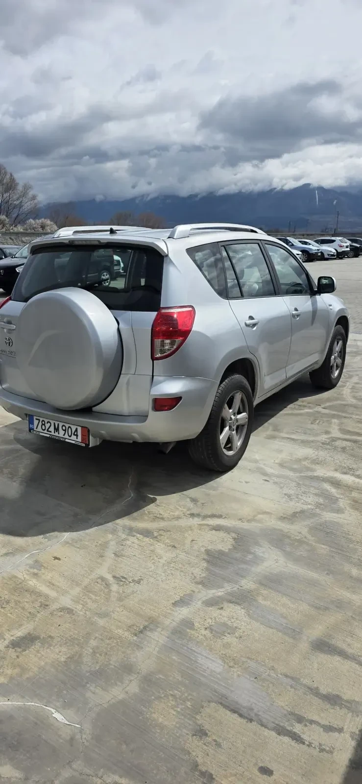 Toyota Rav4 2.2 D-4D / 6ск / 4x4, снимка 4 - Автомобили и джипове - 54115743