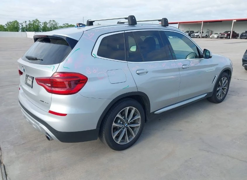 BMW X3 XDRIVE30I/ФИКСИРАНА ЦЕНА ДО БГ! HEAD-UP/RECARO - изображение 6