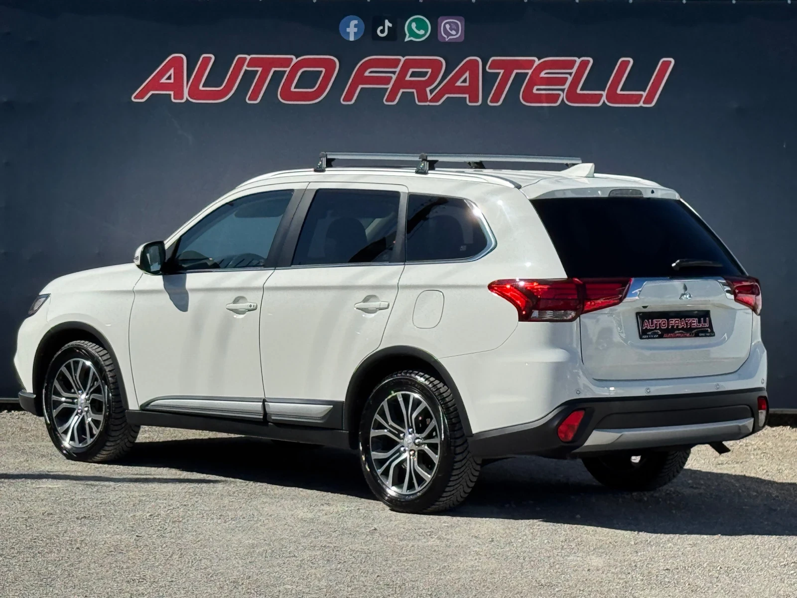 Mitsubishi Outlander 2.2 DI-D 4WD INSTYLE PLUS 6+ 1 СОБСТВЕН ЛИЗИНГ*  - изображение 5