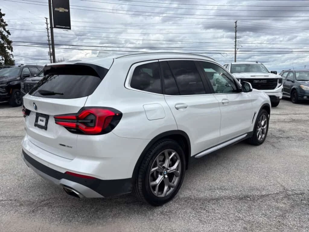 BMW X3 * xDrive30i RED INTERIOR| PREMIUM PKG * CARFAX * Ц, снимка 7 - Автомобили и джипове - 53935914