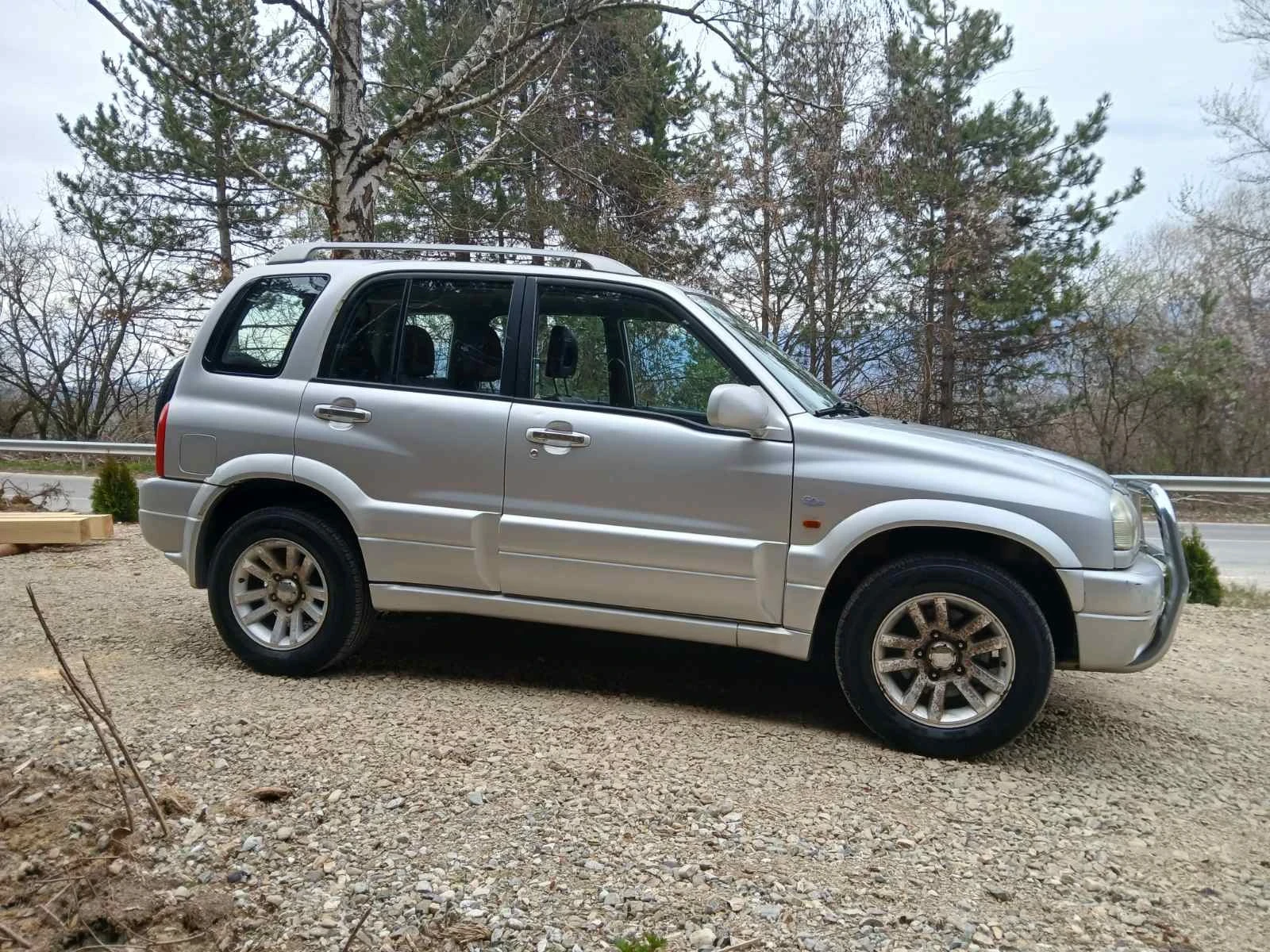 Suzuki Grand vitara, снимка 4 - Автомобили и джипове - 54008737