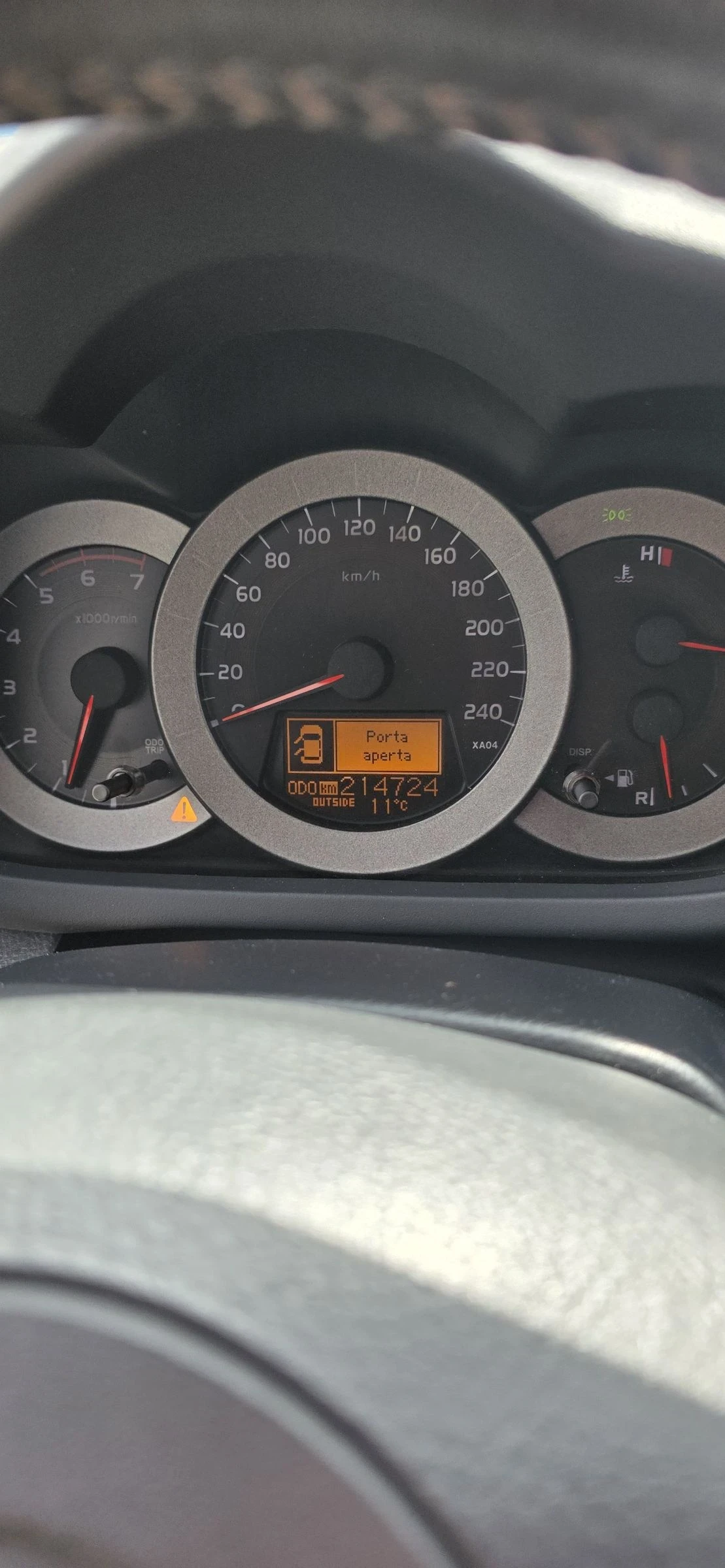 Toyota Rav4 2.2 D-4D / 6ск / 4x4, снимка 12 - Автомобили и джипове - 54115743