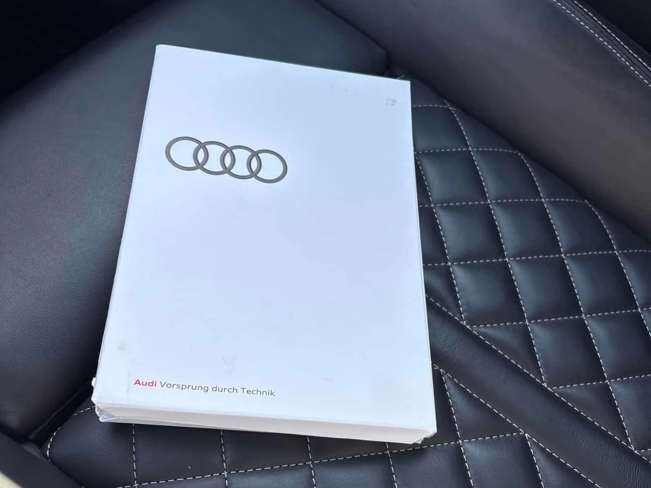 Audi SQ5 Progressiv/CARFAX/Пано/Обдух/Подгрев/+ Гуми&Джанти, снимка 9 - Автомобили и джипове - 54365818