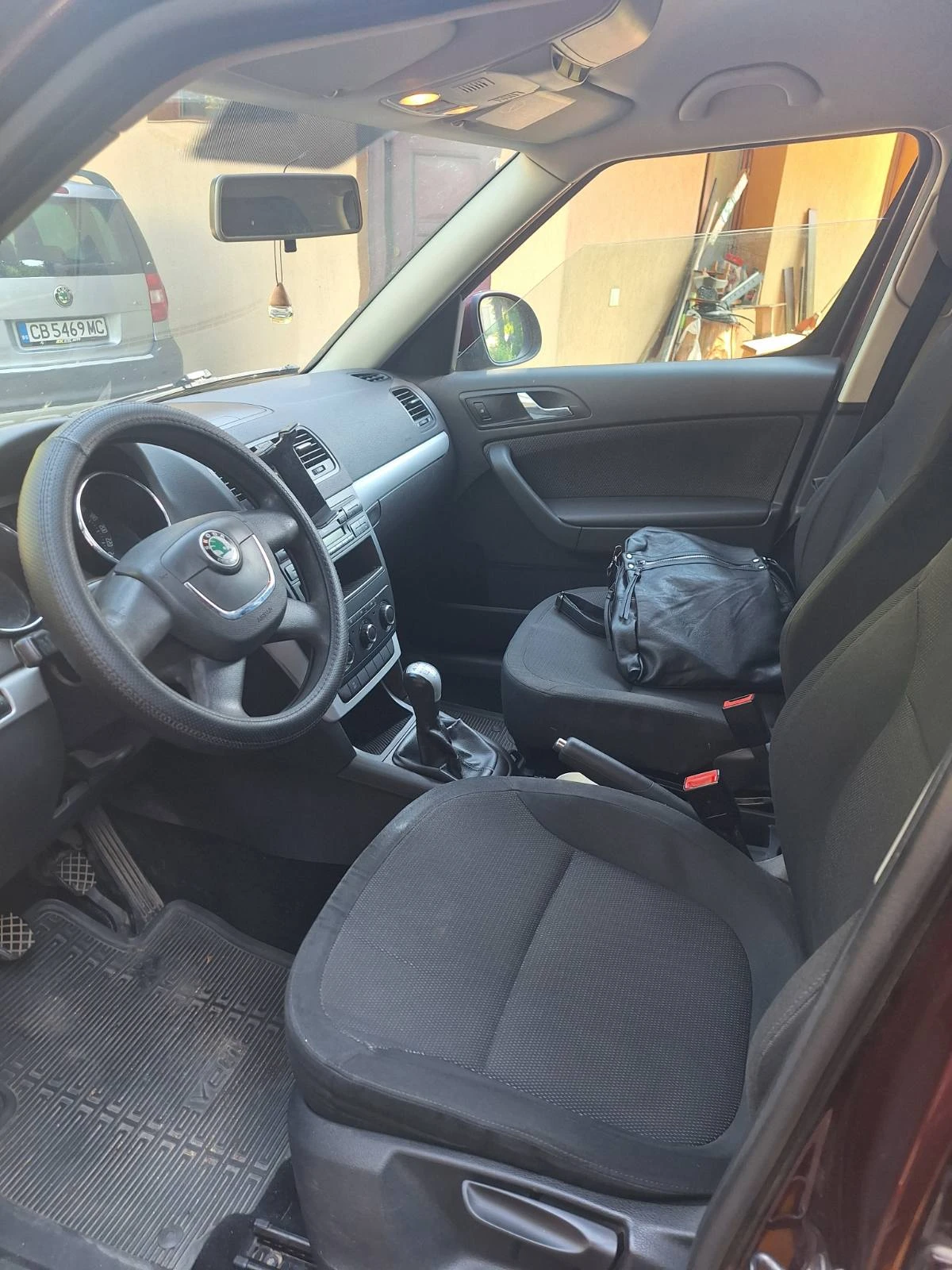 Skoda Yeti, снимка 6 - Автомобили и джипове - 55070475