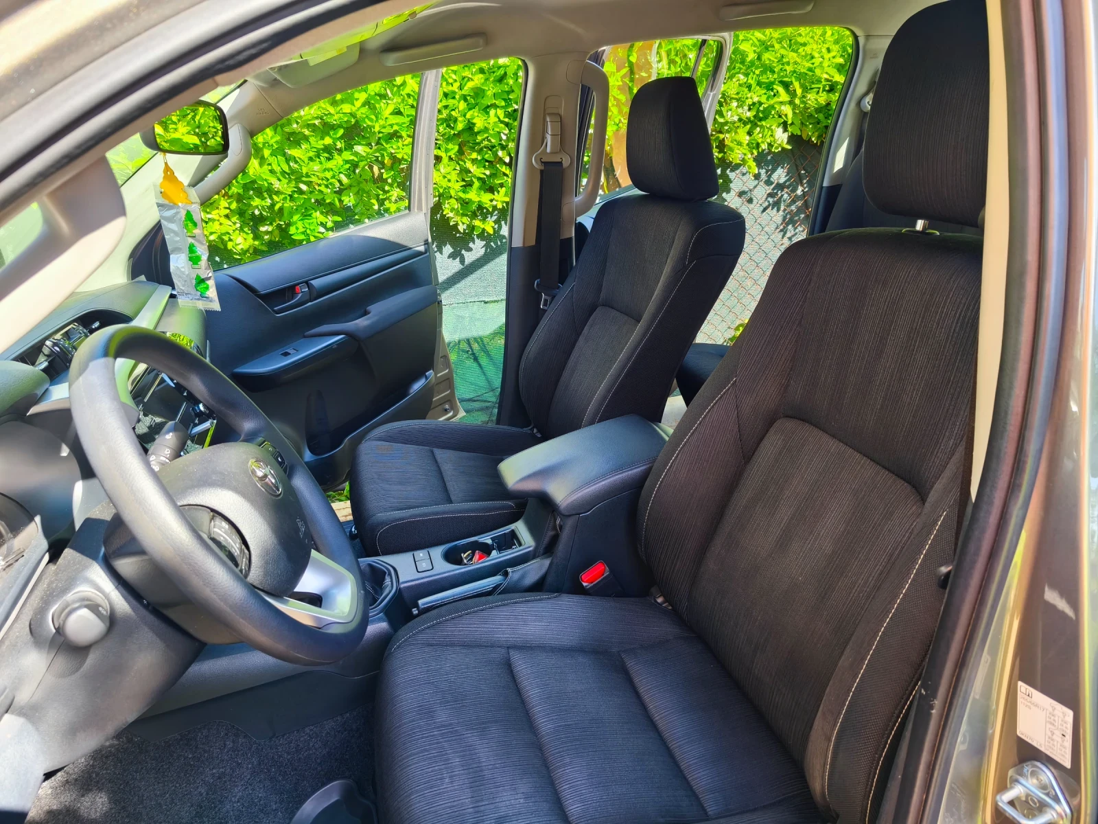 Toyota Hilux 2.4 Double cab 4x4 New, снимка 13 - Автомобили и джипове - 56060440