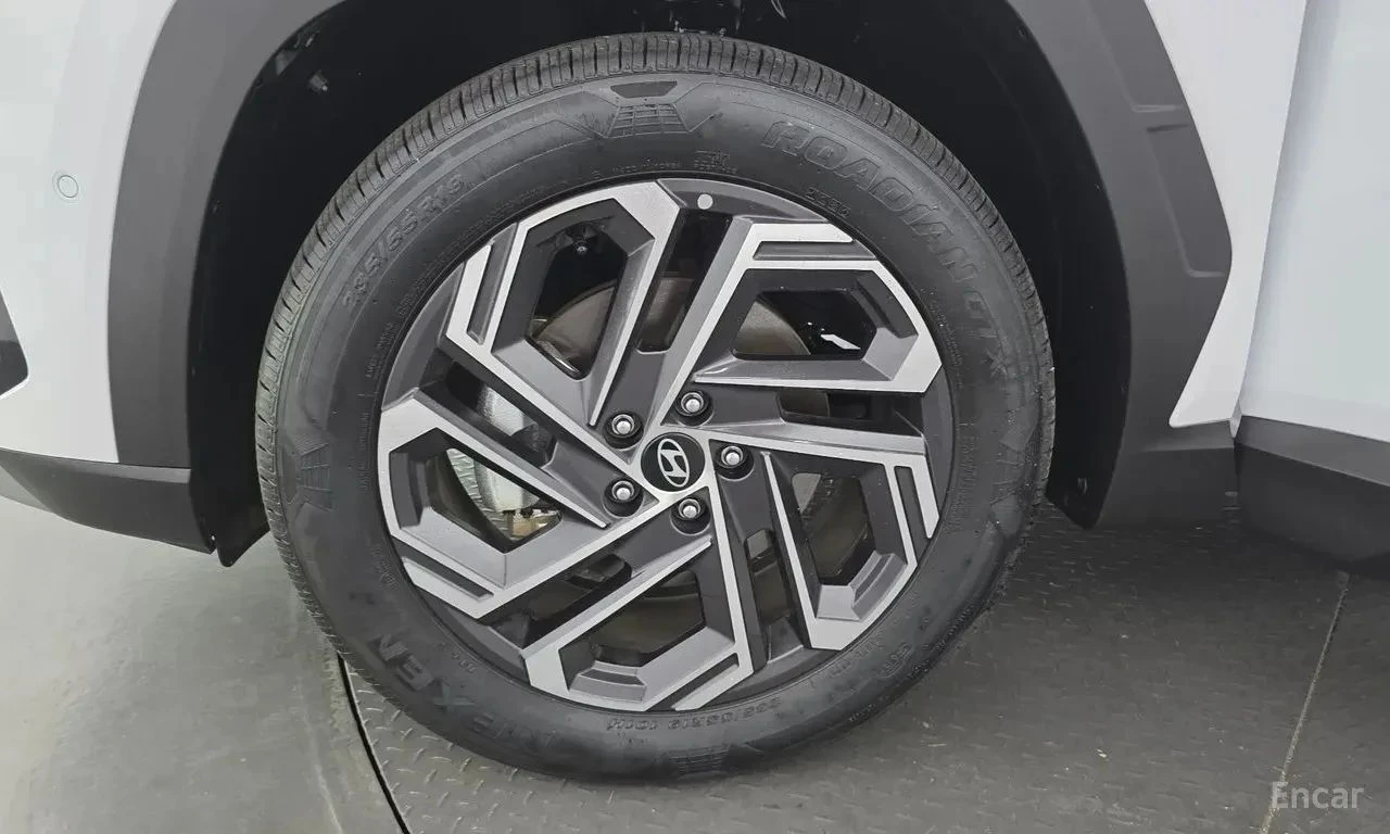 Hyundai Tucson, снимка 5 - Автомобили и джипове - 56739892