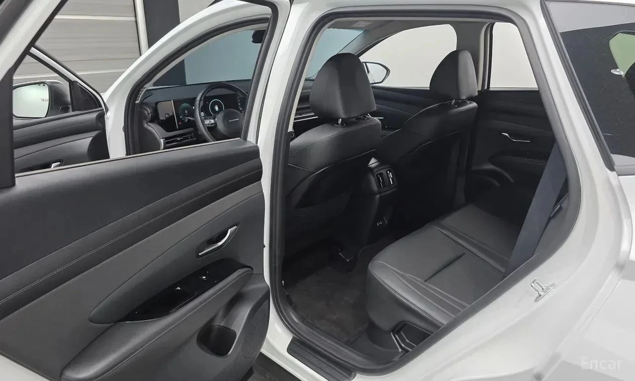 Hyundai Tucson, снимка 13 - Автомобили и джипове - 56739892