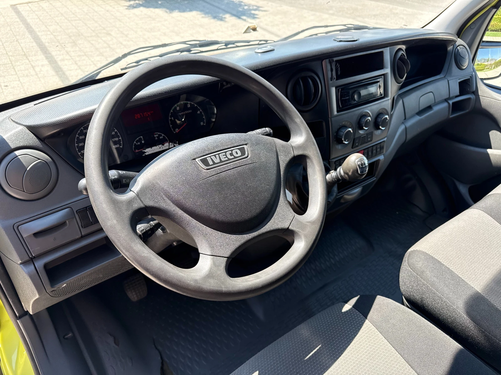 Iveco Daily 35C17 3.0HPI до 3.5т. Клима Euro 5  L2H2 , снимка 15 - Бусове и автобуси - 55752665