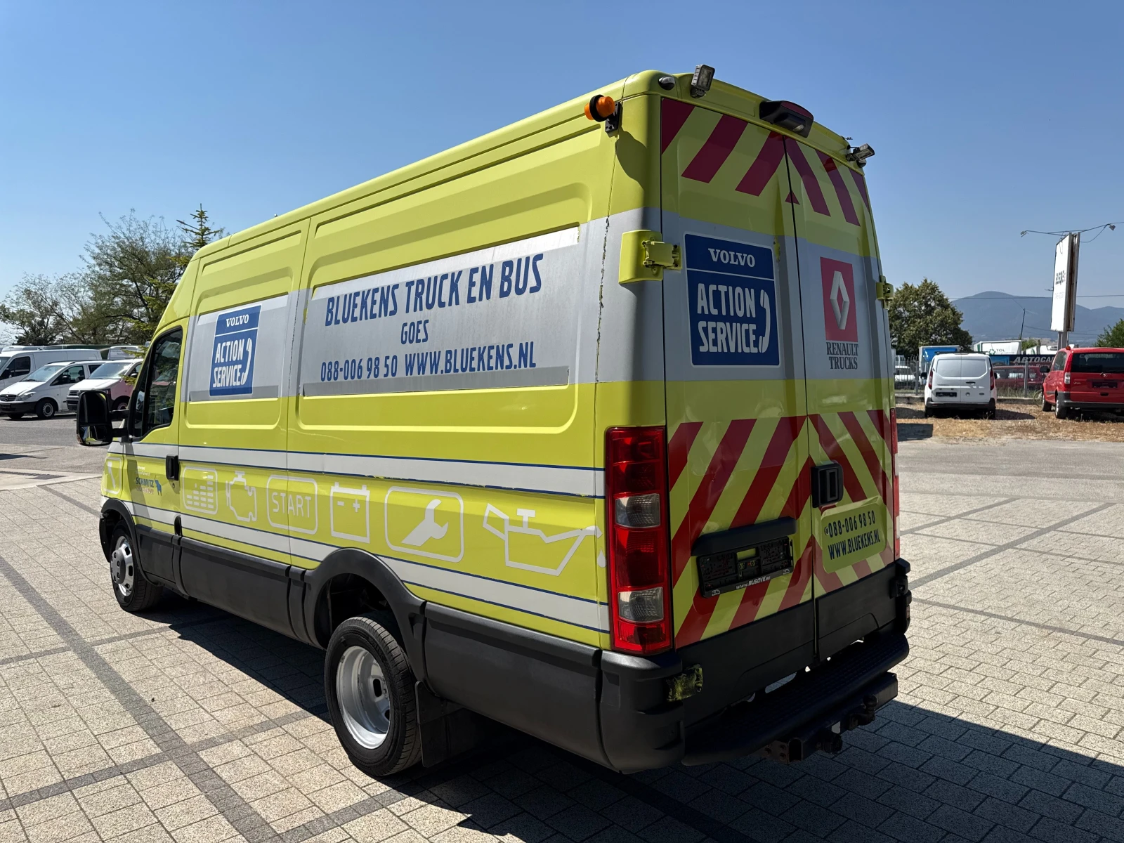 Iveco Daily 35C17 3.0HPI до 3.5т. Клима Euro 5  L2H2 , снимка 7 - Бусове и автобуси - 55752665