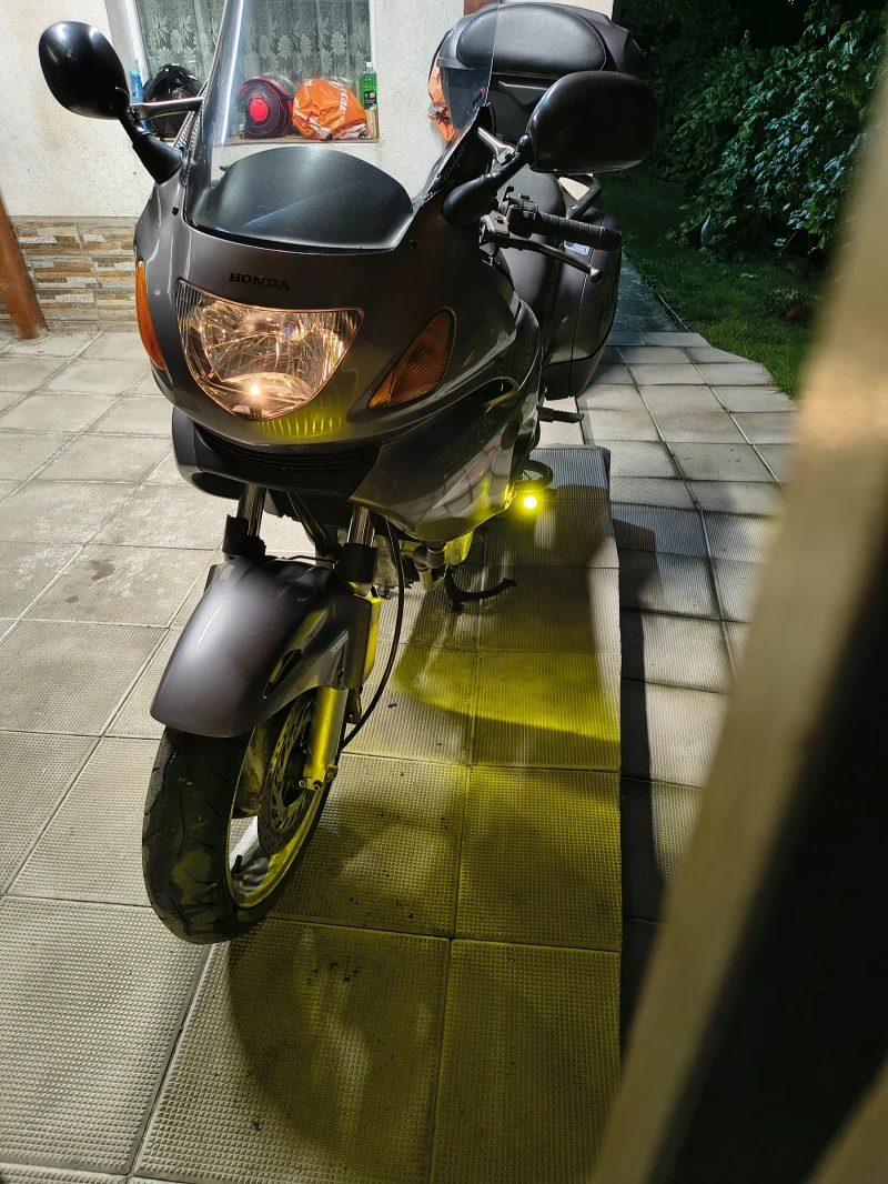 Honda Deauville 650, снимка 2 - Мотоциклети и мототехника - 53403040