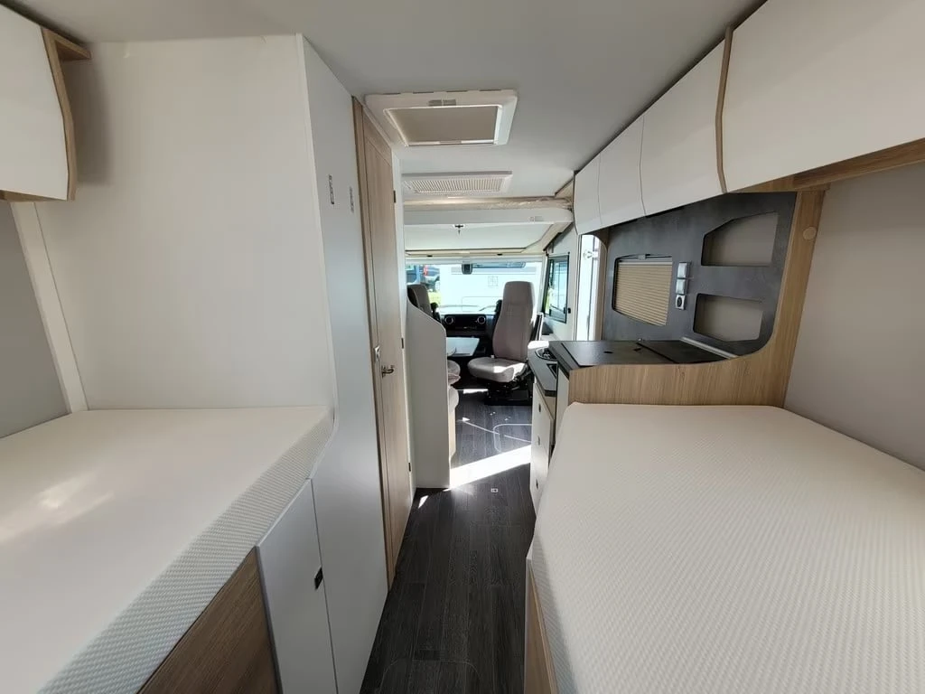 Кемпер Frankia NEO AL-KO Mercedes-Benz , снимка 7 - Каравани и кемпери - 54079870