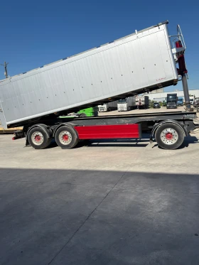 За камион BULL TRAILERS, снимка 4
