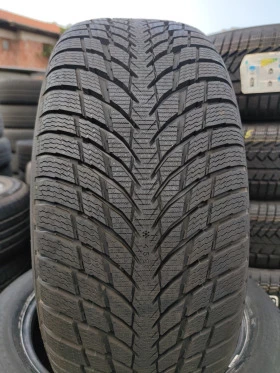 Гуми Зимни 235/50R18, снимка 1