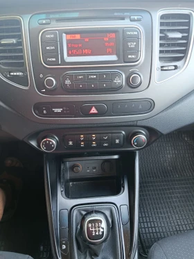Kia Carens 1.7 дизел , снимка 15