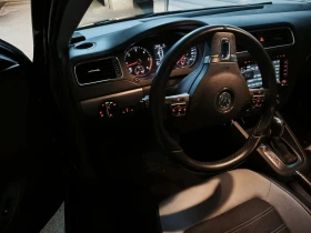 VW Jetta 1.6 TDI DSG Highline - ГАРАЖЕН /закупен от БГ/, снимка 9