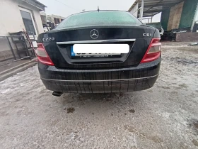 Mercedes-Benz C 220, снимка 4