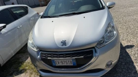 ������ Peugeot 208