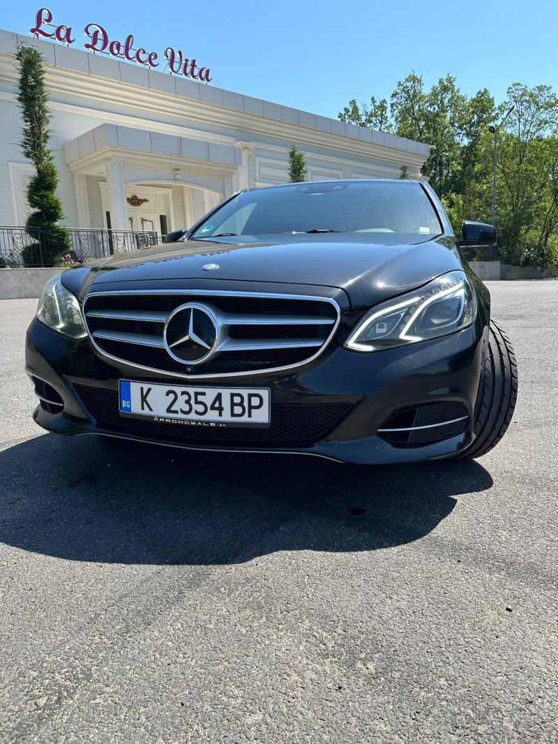 Mercedes-Benz E 350 AMG* FACE* FULL* LED* DISTRONIC* NAVI* ПЕРА* ПОДГР, снимка 2 - Автомобили и джипове - 45942573