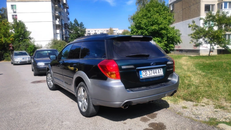 Subaru Outback 3.0 H6, снимка 5 - Автомобили и джипове - 47462503