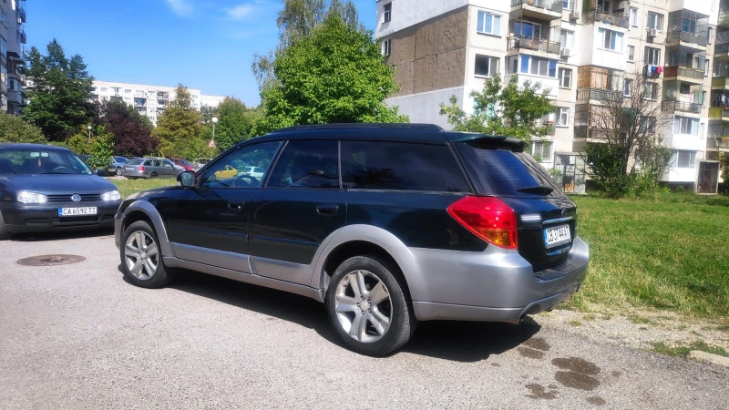 Subaru Outback 3.0 H6, снимка 13 - Автомобили и джипове - 47462503