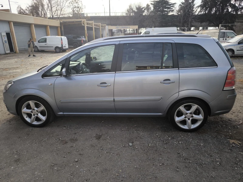 Opel Zafira, снимка 5 - Автомобили и джипове - 48649389