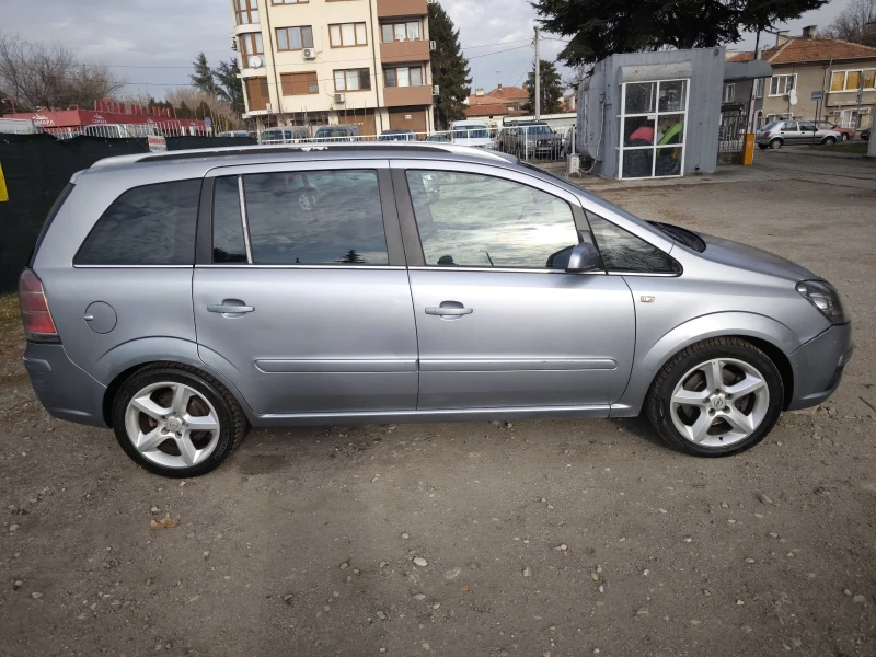 Opel Zafira, снимка 3 - Автомобили и джипове - 48649389