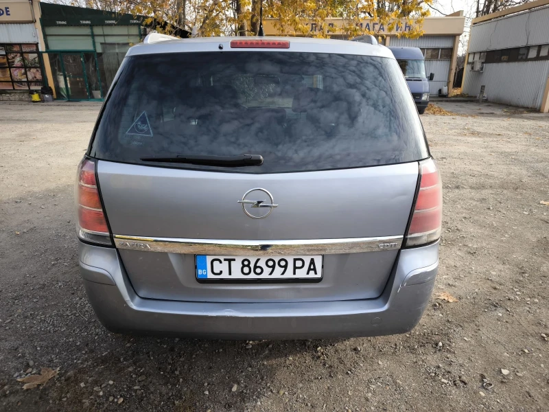 Opel Zafira, снимка 4 - Автомобили и джипове - 48649389