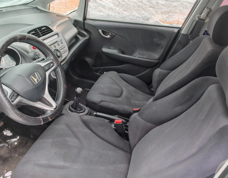 Honda Jazz, снимка 6 - Автомобили и джипове - 48662380