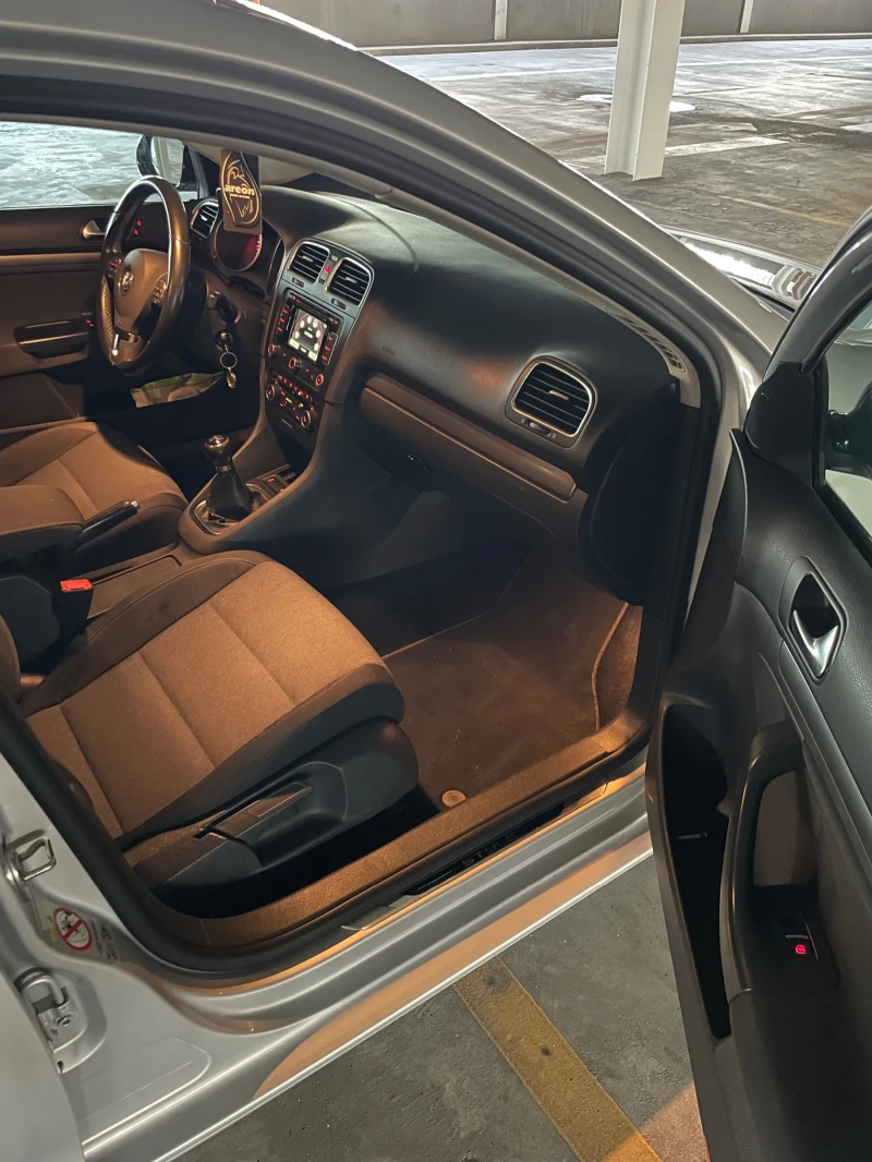 VW Golf Variant VI Variant 1.6 TDI, снимка 12 - Автомобили и джипове - 50109082