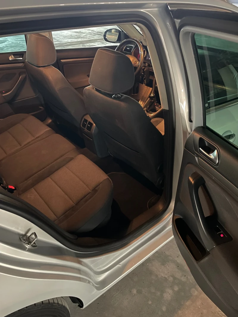 VW Golf Variant VI Variant 1.6 TDI, снимка 11 - Автомобили и джипове - 50109082