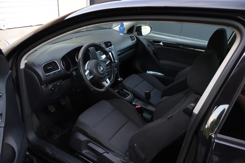 VW Golf 6 2.0d 140 к.с, снимка 8 - Автомобили и джипове - 51291178